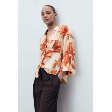 Camasa cu model floral si maneci chimono