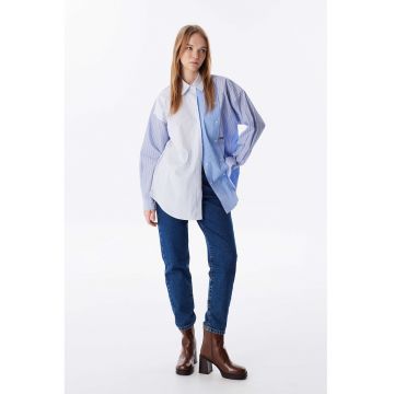 Camasa lejer cu model colorblock