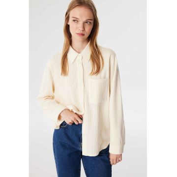 Camasa lejera cu model uni