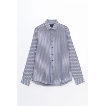 Camasa regular fit cu model in dungi
