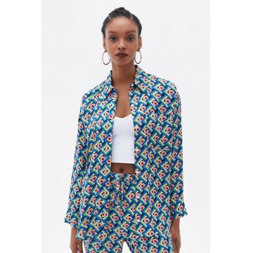 Camasa cu maneci lungi si model