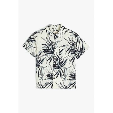 Camasa cu maneci scurte si model tropical