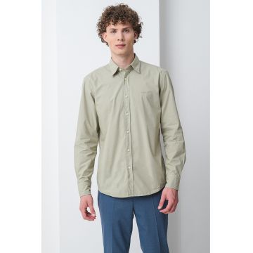 Camasa regular fit de bumbac cu logo brodat