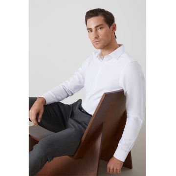 Camasa slim fit cu guler ascutit
