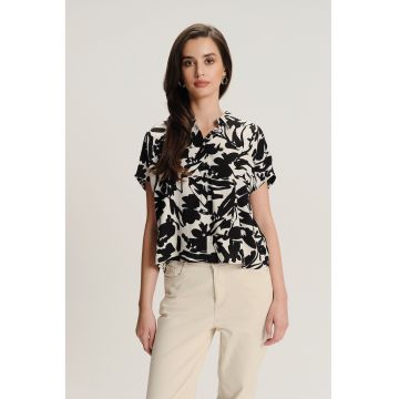 Camasa cu model floral si maneci scurte