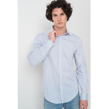 Camasa regular fit cu dungi discreta