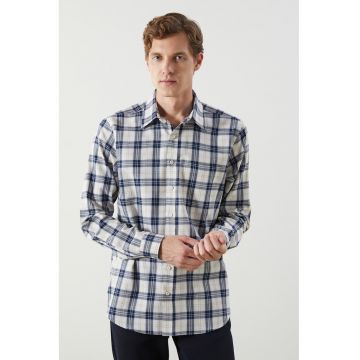 Camasa regular-fit cu model in carouri