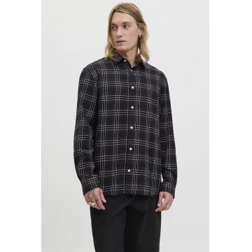 Camasa regular fit cu model in carouri
