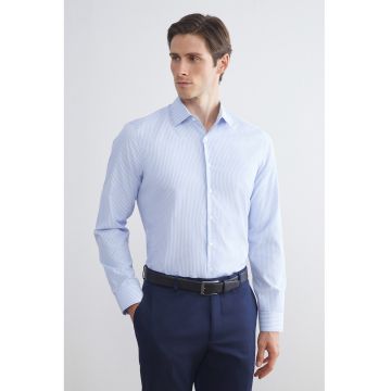 Camasa slim fit cu guler ascutit