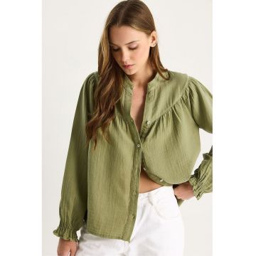 Camasa dama -  texturata - decolteu in V - verde padure - textil