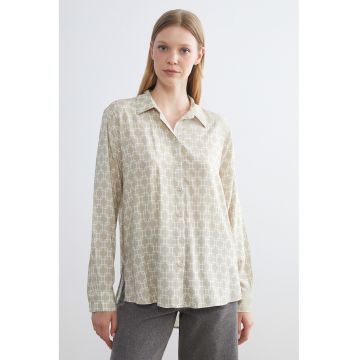 Camasa cu model geometric - Alb/Grej