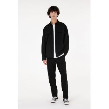 Camasa cu model uni si buzunare aplicate - Negru