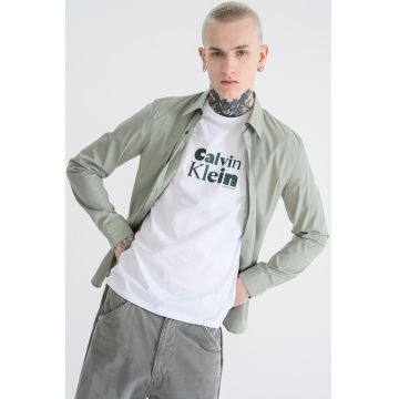 Camasa din amestec de bumbac cu model uni si guler ascutit Camasa din amestec de bumbac cu model uni si guler ascutit