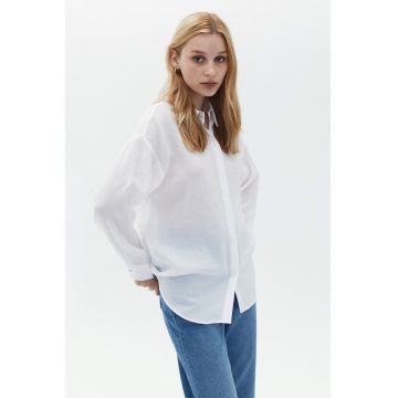 Camasa supradimensionata din amestec de modal cu guler ascutit - Alb