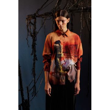 Medicine camasa culoarea maro, cu guler clasic, relaxed