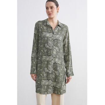 Camasa cu model abstract - Alb/Gri inchis/Verde sparanghel