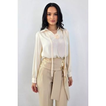 Camasa aspect matasos DORYA, cu perla si brosa detasabila, Crem, Marime S/M
