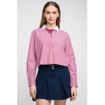Camasa crop relaxed fit cu logo discret - Rosu stins