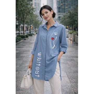 Camasa dama bleu tip tunica cu imprimeu minimalist