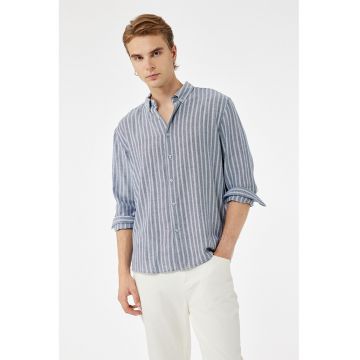 Camasa regular fit cu dungi si guler fixat cu nasturi - Albastru pastel/Albastru inchis