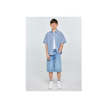 Camasa lejera cu model in dungi