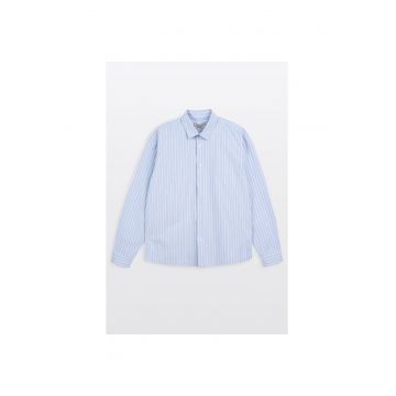 Camasa lejera in dungi si imprimeu pe partea din spate