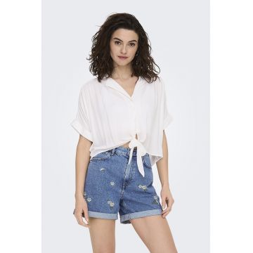 Camasa crop cu prindere in partea de jos - Alb