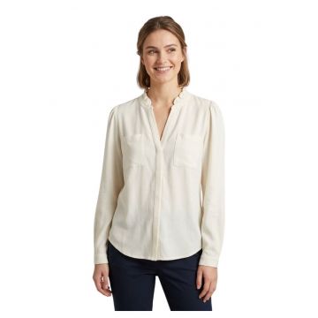 Camasa cu decolteu in V -