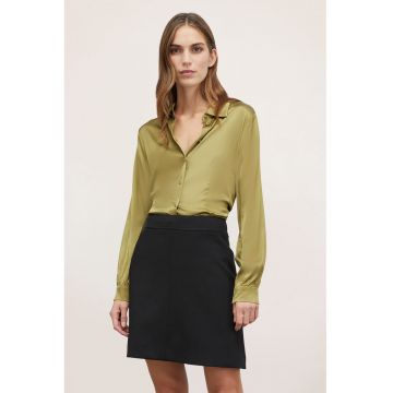 Camasa cu maneci lungi si guler ascutit - Verde masliniu