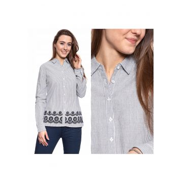 Camasa Dama In Dungi -  EMMA KC STRIPE - 100% Bumbac Natural - Croiala Regular Fit - Material Moale Si Respirabil - Design Clasic Cu Guler - Inchidere Nasturi - Ideala Pentru Tinute Casual - Marimea 36 S - Alb Gri Albastru