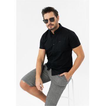 Camasa barbati din bumbac si in cu maneci scurte - buzunar pe piept - guler fixat cu nasturi - Regular Fit -  C-Lin - negru - Negru