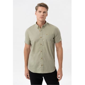Camasa barbati din bumbac si in cu maneci scurte - buzunar pe piept - guler fixat cu nasturi - Regular Fit -  C-Lin - verde - Verde