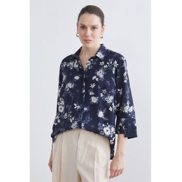 Camasa cu nasturi si imprimeu floral - Alb optic/Bleumarin