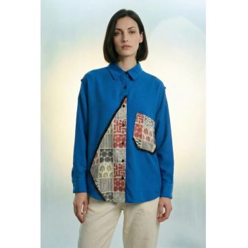 Camasi -  camasa cu nasturi din amestec de in cu imprimeu geometric - albastru cobalt - maneci lungi - buzunar
