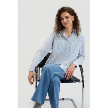 Camasa cu model in dungi si doua buzunare aplicate - Alb/Albastru