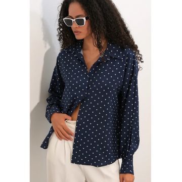 Camasa Femei -  camasa supradimensionata cu buline - bleumarin/alb - creponata -