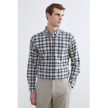 Camasa regular fit cu model in carouri - Alb murdar/Bleumarin