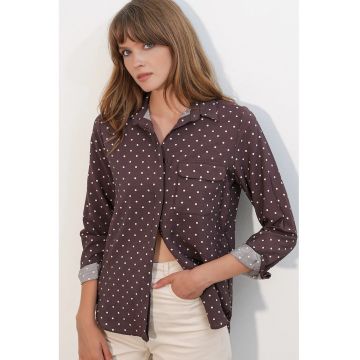 Camasa supradimensionata  cu buline - maro mocha inchis/alb - viscoza si nylon - maneci lungi - guler clasic
